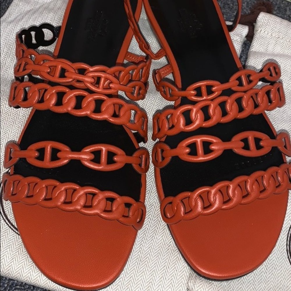 Hermès Nude Nappa leather sandals